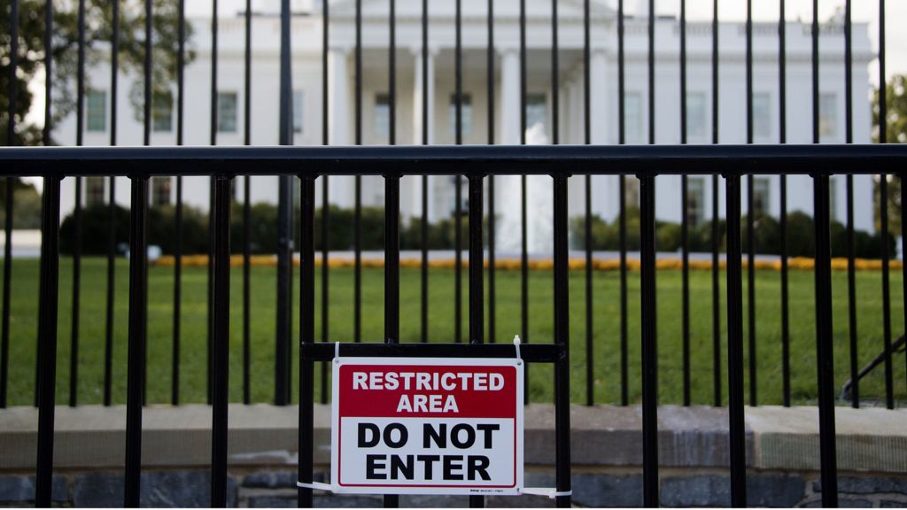 Russians 'accessed Obama's emails'