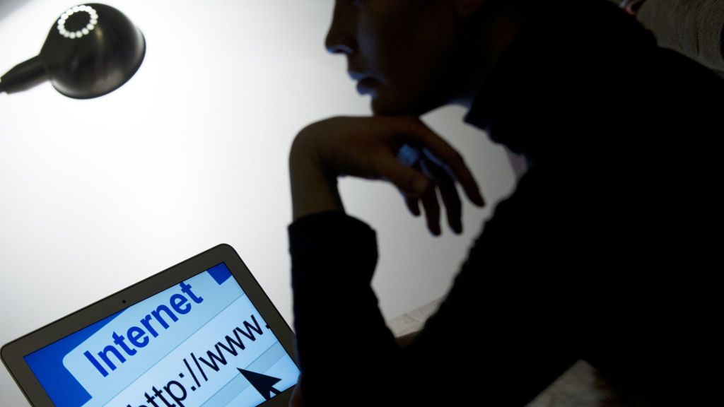 Facebook revenge-porn 'untraceable'