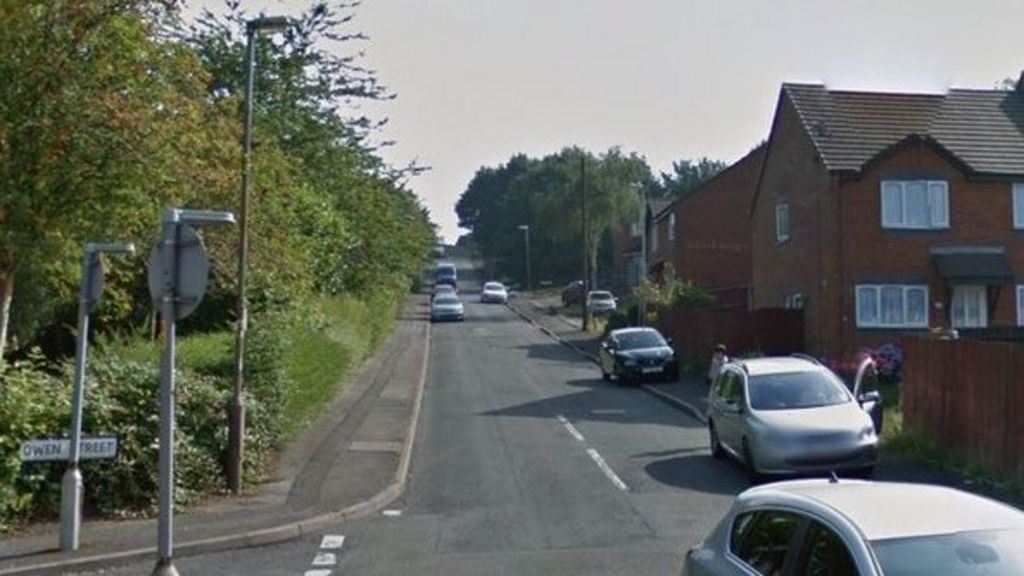 Man stabbed in the head in Kates Hill, Dudley BBC News