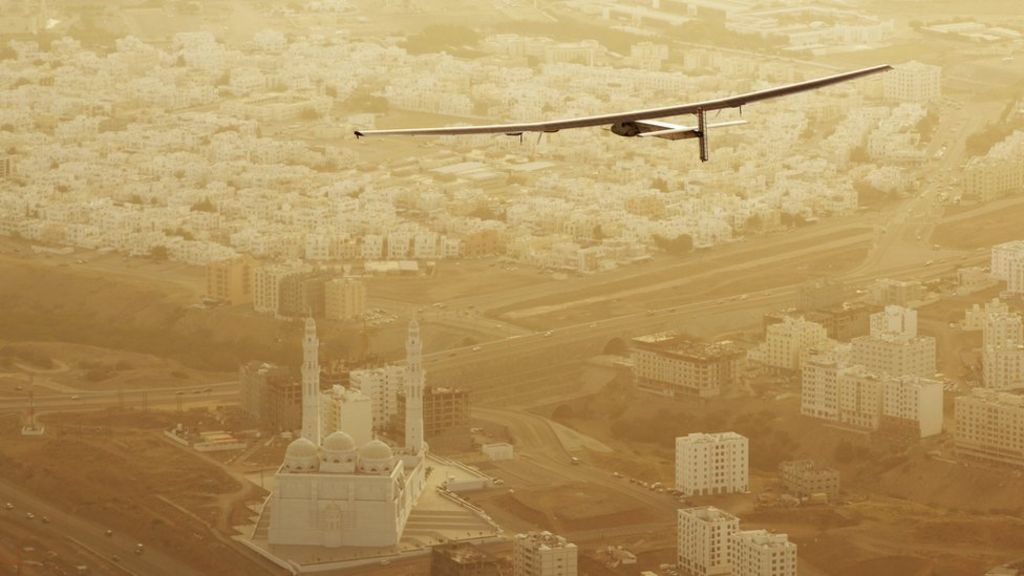 Solar Impulse: Oman to India journey sets new record - BBC News