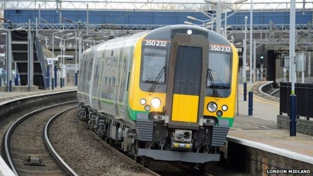 Fires between Birmingham and Coventry halt trains - BBC News