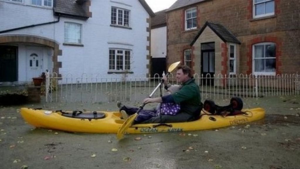 Beer Wall flood scheme 'to be complete by end of July' BBC News