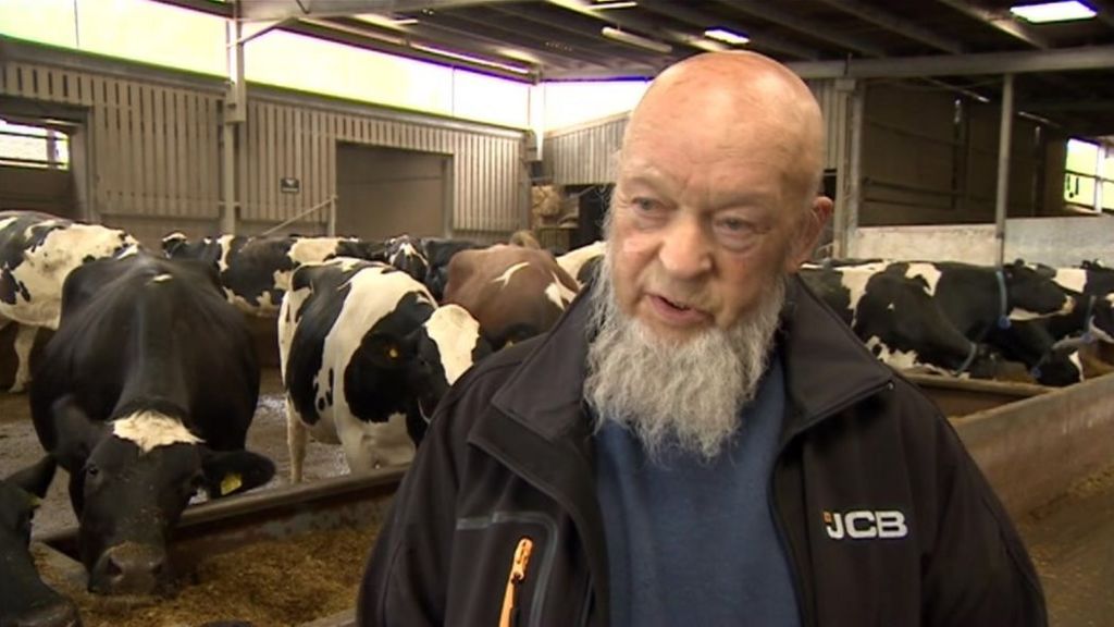 VIDEO: Eavis celebrates farming award