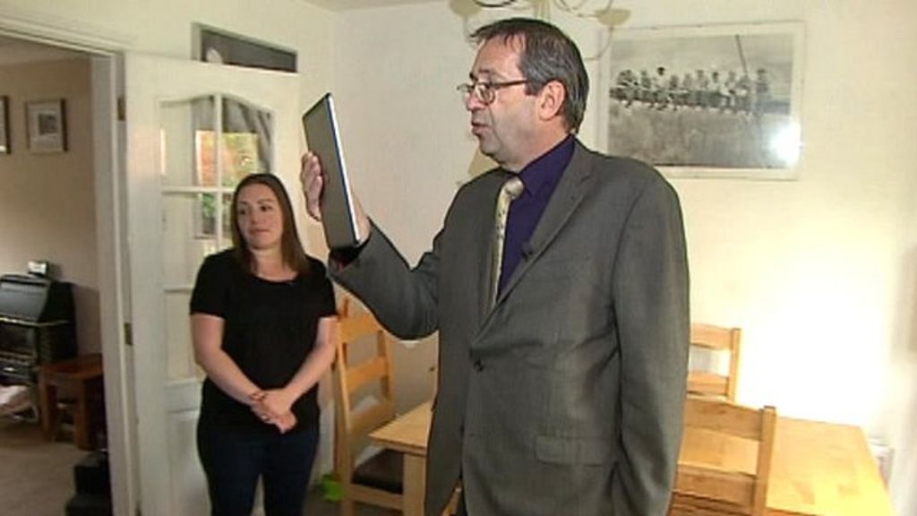 VIDEO: House viewings streamed on Periscope