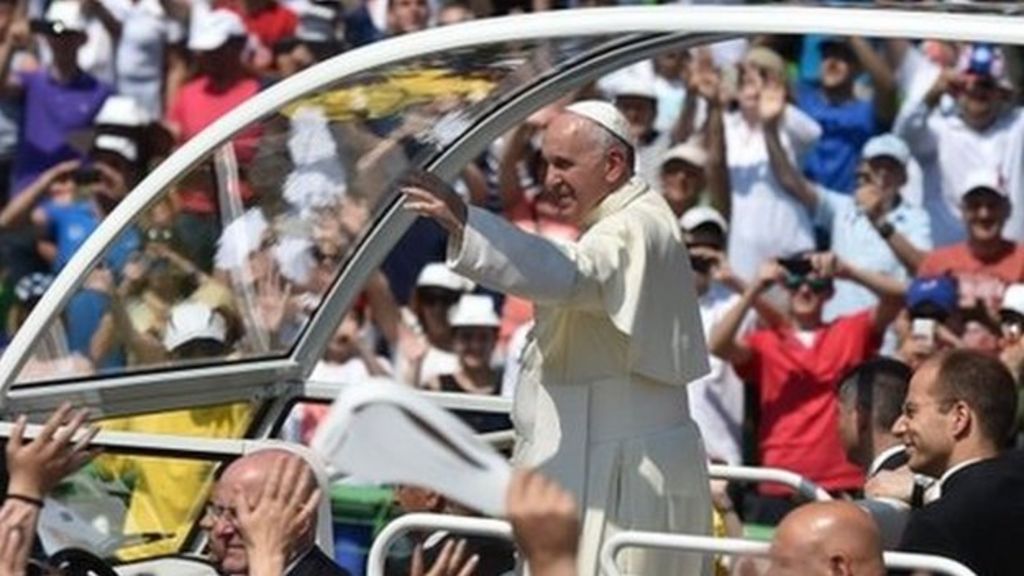 Thousands attend Pope Mass in Bosnia