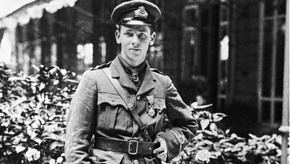 WWI VC hero memorial stones unveiled