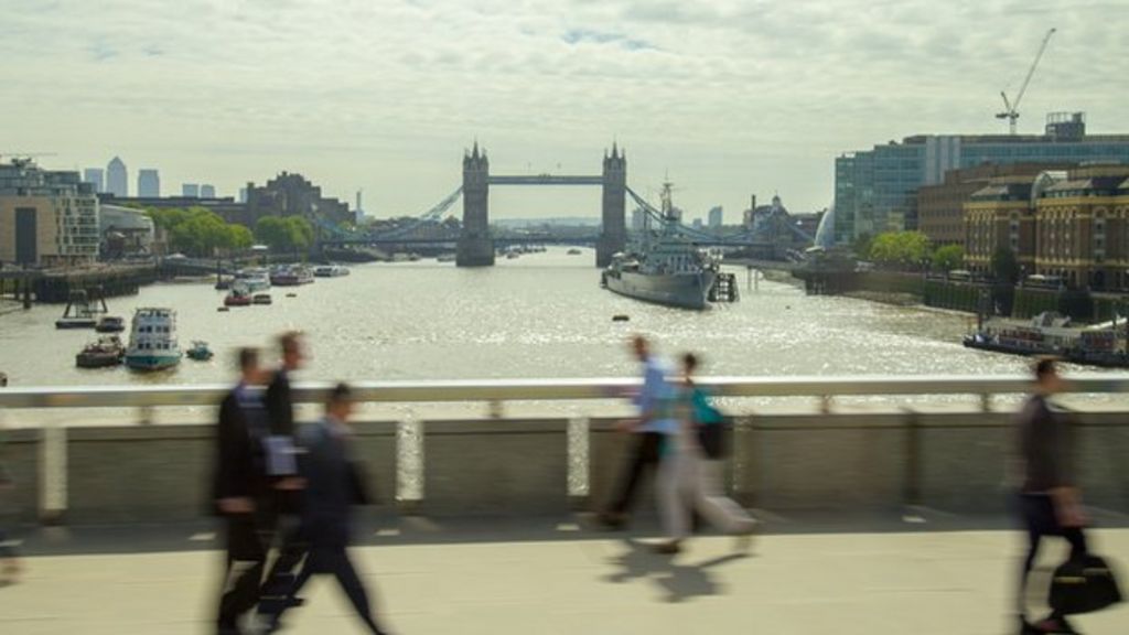 Elite firms 'exclude working class'