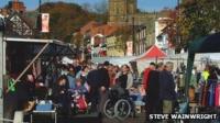 Diwrnod Marchnad yn Yr Wyddgrug