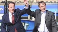David Cameron a Gordon Kemp