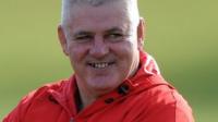 Hyfforddwr Cymru a'r Llewod Warren Gatland