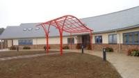 Ysgol T Llew Jones