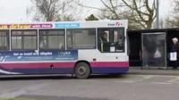 Bws cwmni First Wales