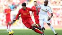 Luis Suarez a Dwight Tiendalli
