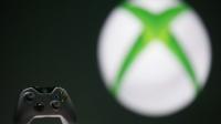 Xbox logo and controller