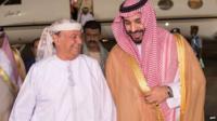 Yemen's President Abdrabbuh Mansour Hadi is greeted at a Riyadh air base by Saudi Defence Minister Prince Mohammed bin Salman (26 March 2015)