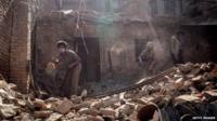 Residents work to clear rubble in Kathmandu. Photo: 1 May 2015