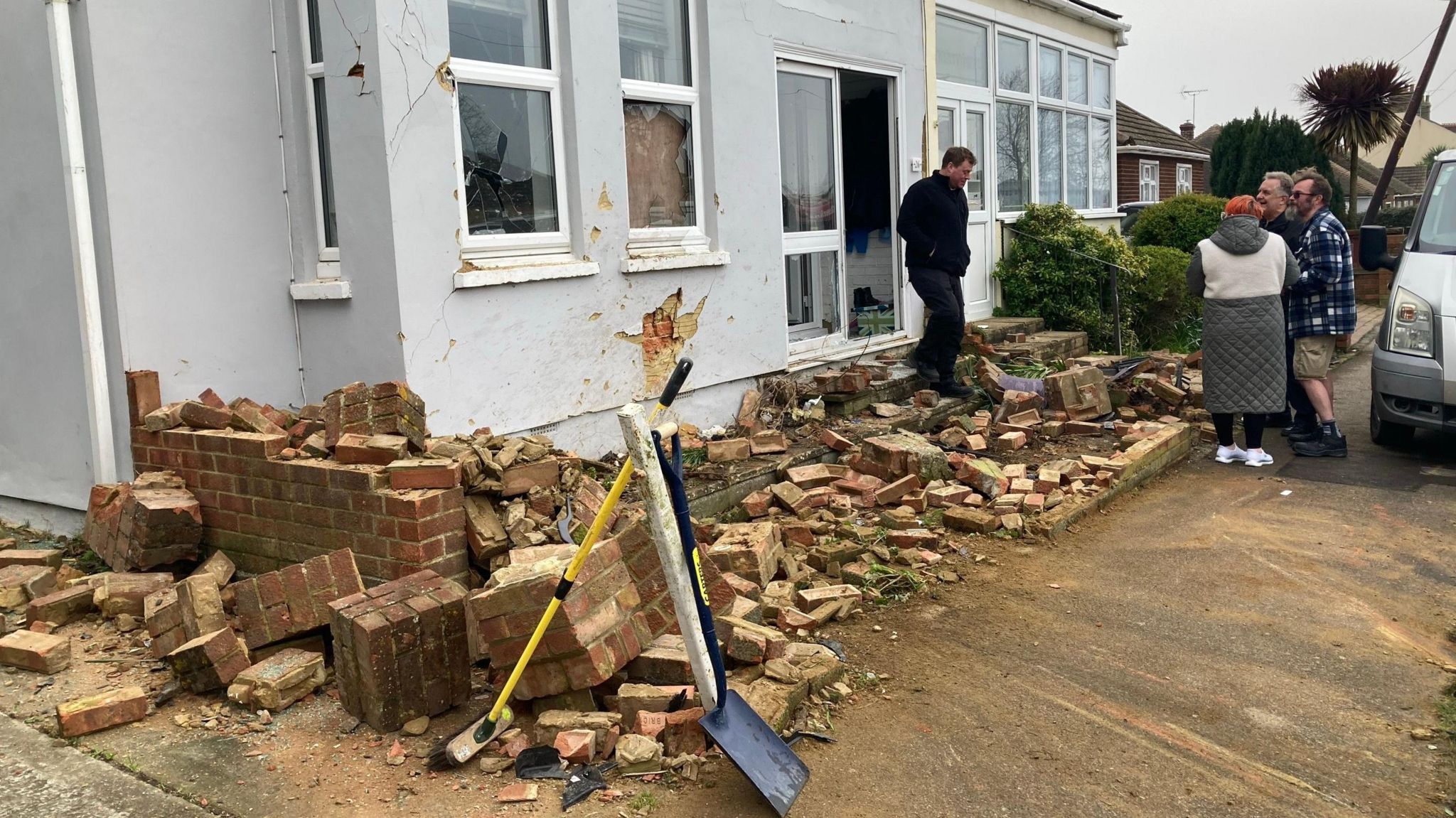 Kent Car Crashes Into Side Of House On Isle Of Sheppey BBC News