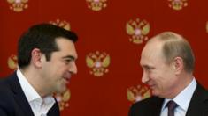 Russian President Vladimir Putin, right, and Greek Prime Minister Alexis Tsipras in Moscow on 8 April 2015