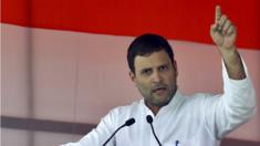 Indian National Congress Vice President Rahul Gandhi adresses the gathering at farmers rally at Ramlila Maidan in New Delhi, India, 19 April 2015. T