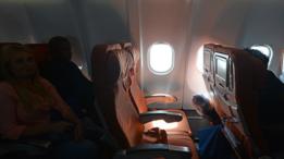 Un avión de Aeroflot espera para despegar en un aeropuerto de Moscú