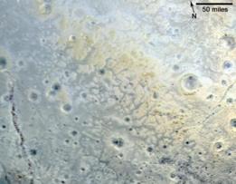 Imagen de la superficie rocosa de Plutón.