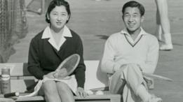 Kaisar Akihito
