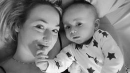 Sarah Boyle y su hijo Teddy
