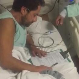 Rafael Uribe recibe la notificación de arresto