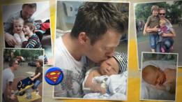 Martin Daubney con sus hijos