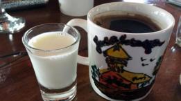 Leche de burra y café