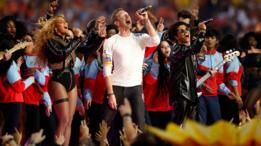 Beyoncé, Chris Marin y Bruno Mars, en el show del Super Bowl 50