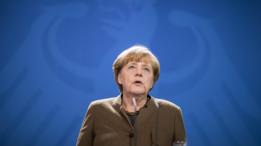 Меркель пообещала ускорить процесс депортации граждан Туниса