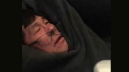Pasajero sacado a la fuerza de un vuelo de United.