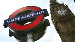 Señal del metro de Londres y el Parlamento