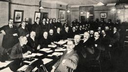 la International Football Association Board reunida en 1906