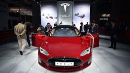 Норвежские владельцы Tesla подали в суд на компанию из-за медлительности автомобилей