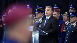 رئيس الوزراء المجري، فيكتور أوربان، متحدثا في حفل تخرج دفعة ضباط حرس الحدود في بودابست