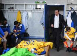 Bruno Canastro en el vestuario antes de un partido contra el Candal.