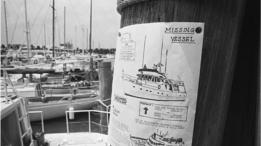 Póster de bote perdido ofreciendo recompensa