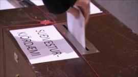 Voter in Iceland