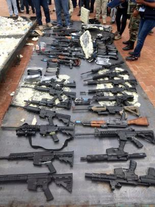 Armas decomisadas en Bolivia
