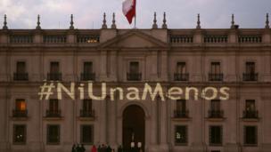 La Moneda con proyección Niunamenos