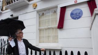 Equipment 4 Camping Who deserves a blue plaque? - BBC News