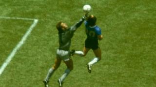 Maradona-scores-with-the-"Hand-of-God"