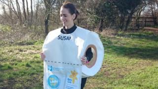 Runner dressed as loo roll
