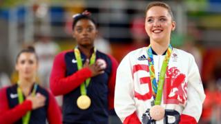 Amy Tinkler recieves bronze medal