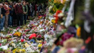 Huge amounts of flowers left in Botanic Gardens