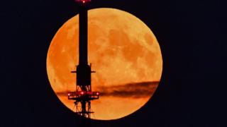 Luna de la cosecha vista desde Alemania.