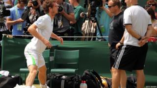 Andy Murray stretching