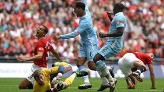 Community Shield: Manchester United 3-2 Manchester City - Joleon Lescott scores the first goal for City